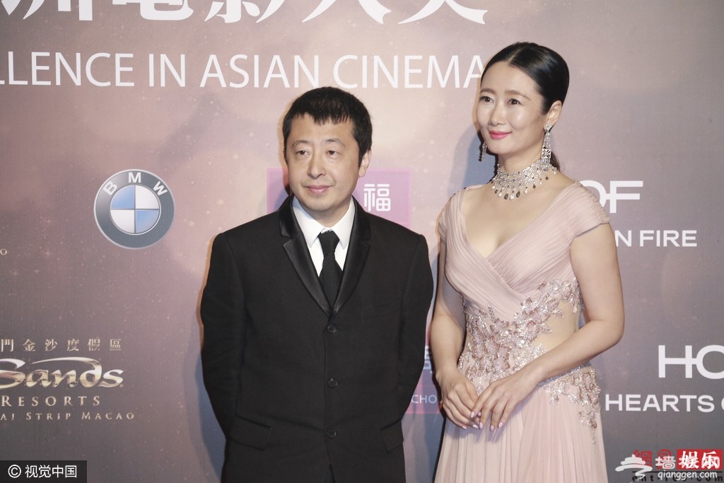亚洲电影大奖红毯 高圆圆舒淇优雅迷人[墙根网]
