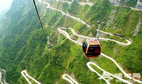 天门山盘山公路