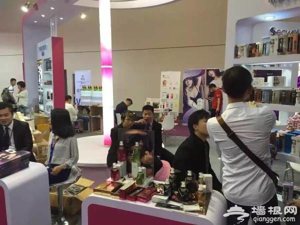 【独家探秘】90后女生逛亚洲第一成人展,真是大开眼界! 【独家探秘】90后女生逛亚洲第一成人展,真是大开眼界!