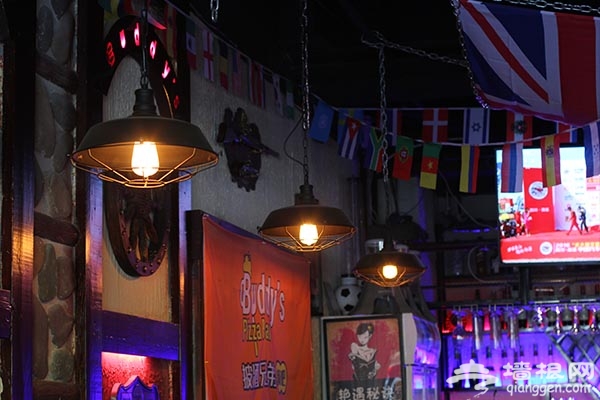 披酒兄弟餐吧Buddy’s Pizza Bar 深受学生族喜爱的腔调餐吧[墙根网]
