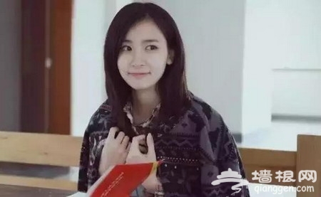 图为浙江大学校花柴柳依