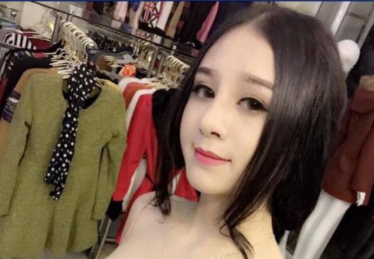 越南机车妹颜值爆表 私照曝光