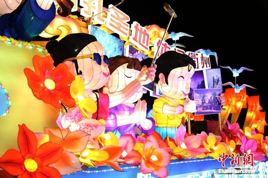 2016上海旅游节花车探营 先睹“花容”[墙根网]