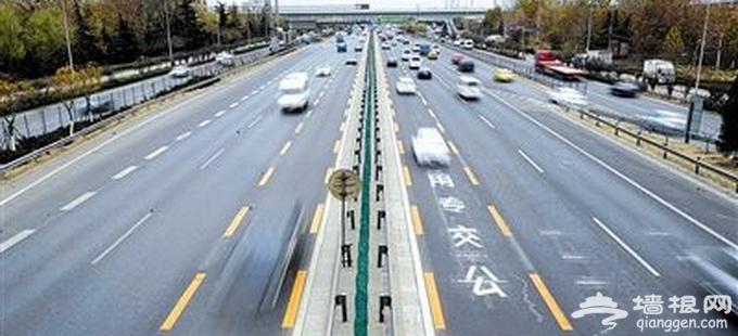 三环路京藏高速明起启用公交专用道：效果待观察