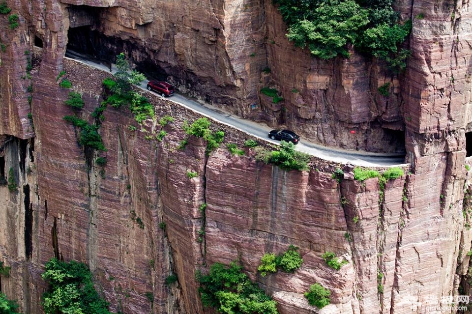 中国10大危险公路，自驾游走过一条你就是强人！[墙根网]