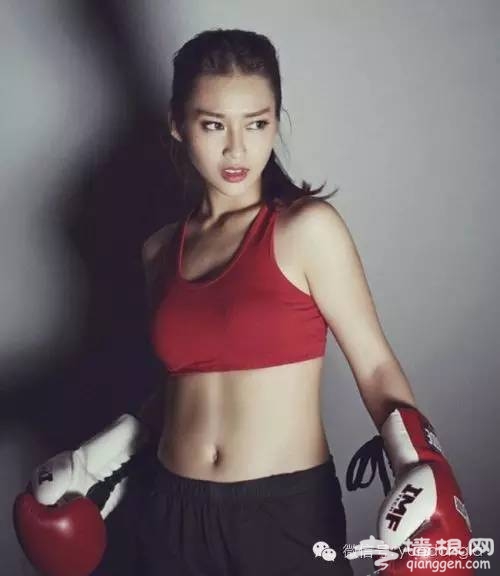 越南19岁女拳手身家过亿 传成龙已相中[墙根网]