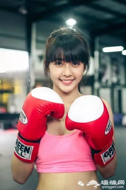 越南19岁女拳手身家过亿 传成龙已相中[墙根网]
