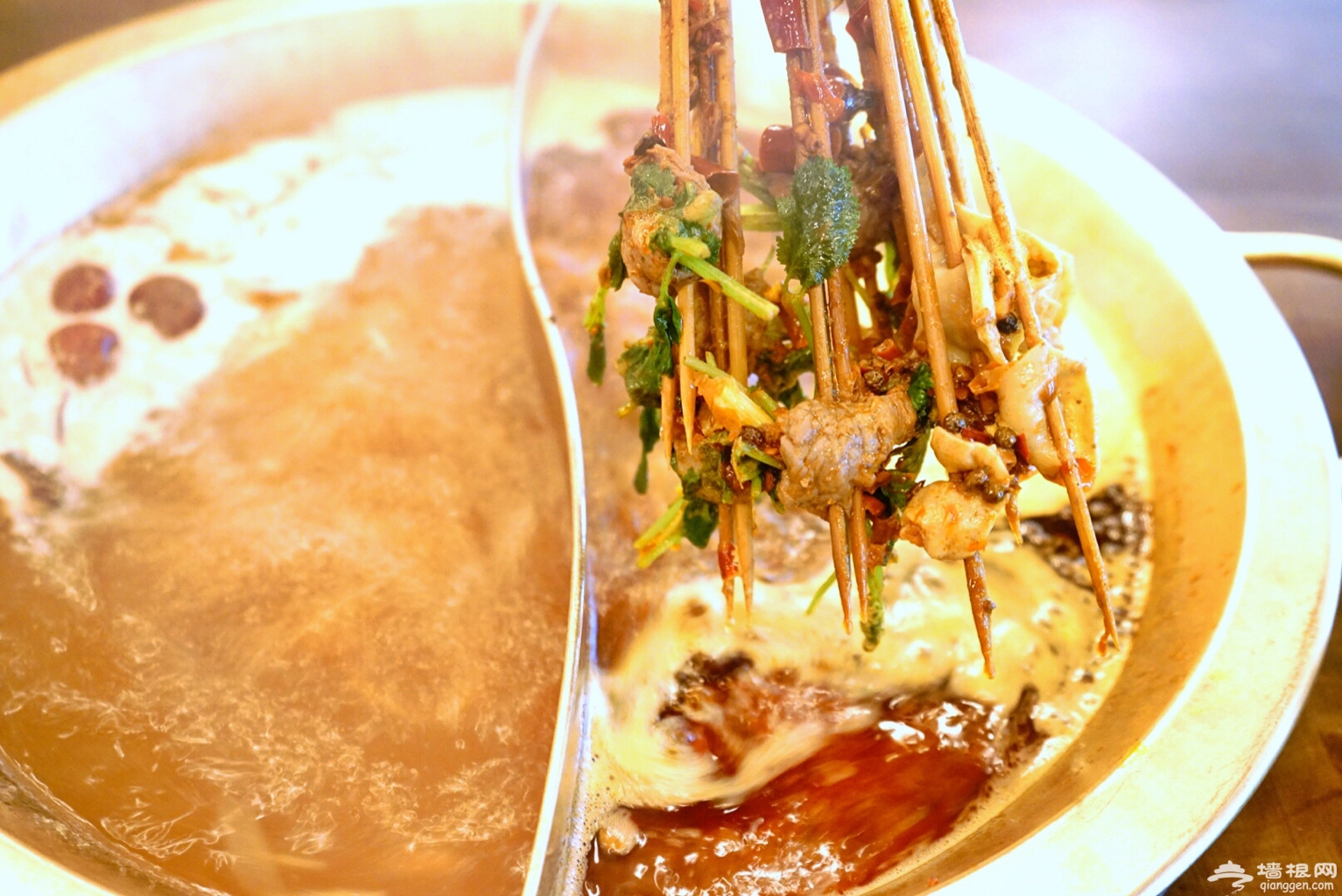 香闺食阁 四合院里的情怀串串香[墙根网]