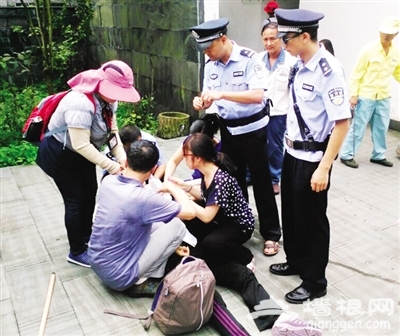 游客排队昏迷死亡 具体原因正在进一步调查之中[墙根网]