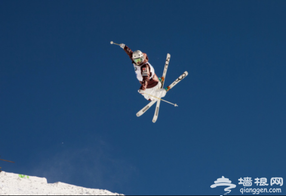 崇礼太舞滑雪小镇助力国际雪联自由式滑雪雪上技巧世界杯圆满举行[墙根网]
