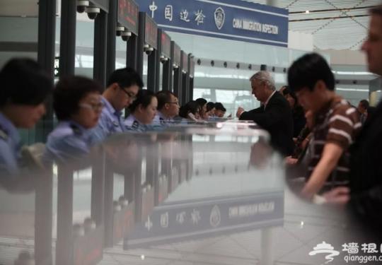 好消息!下月出国办签证不用跑老远 这些复杂手续全能自助办