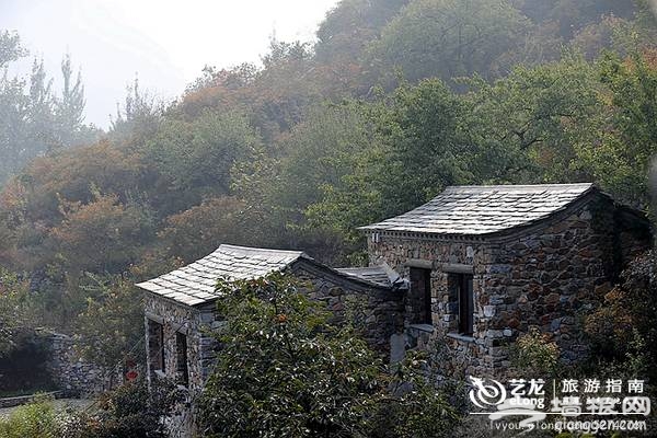 坡峰岭4月1日开山迎客 云上石屋桃花屋可预订[墙根网]
