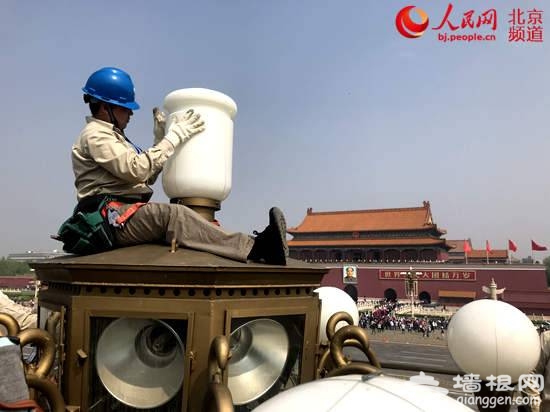 天安门华灯检修 第四代华灯检修车 全世界仅一辆[墙根网]