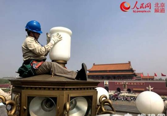 天安门华灯检修 第四代华灯检修车 全世界仅一辆