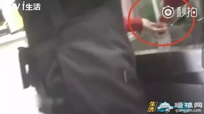 记者卧底网红饮品店，发现很多人爱喝的这种饮料，可能比刷锅水还脏！[墙根网]