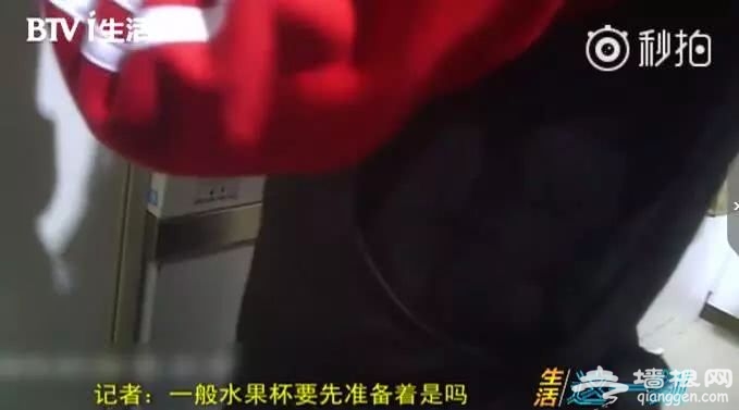 记者卧底网红饮品店，发现很多人爱喝的这种饮料，可能比刷锅水还脏！[墙根网]