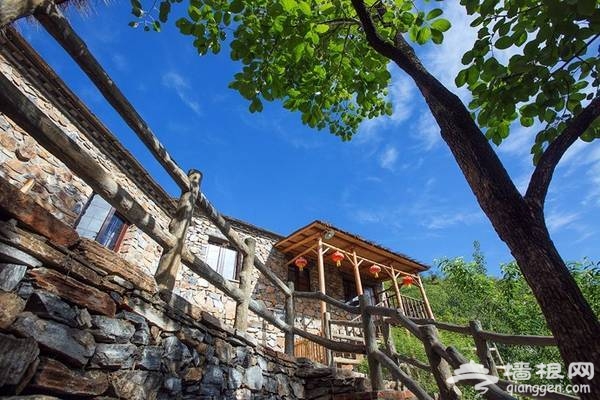 2018北京房山坡峰岭，第二届黄栌花节游玩攻略[墙根网]