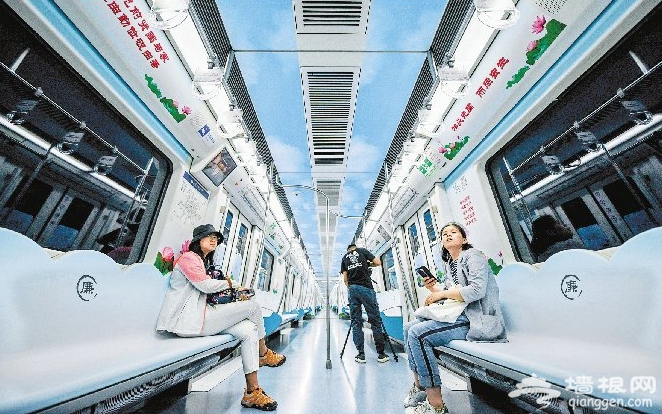 首列“清风北京”地铁列车昨日亮相 北京六里桥成首座廉洁文化主题车站[墙根网]