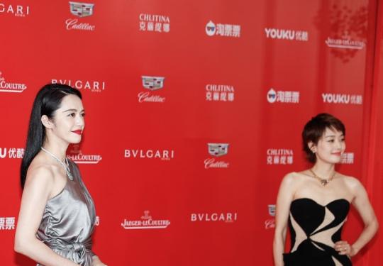 上影节闭幕：《阿拉姜色》获两项大奖 马伊琍姚晨错失影后