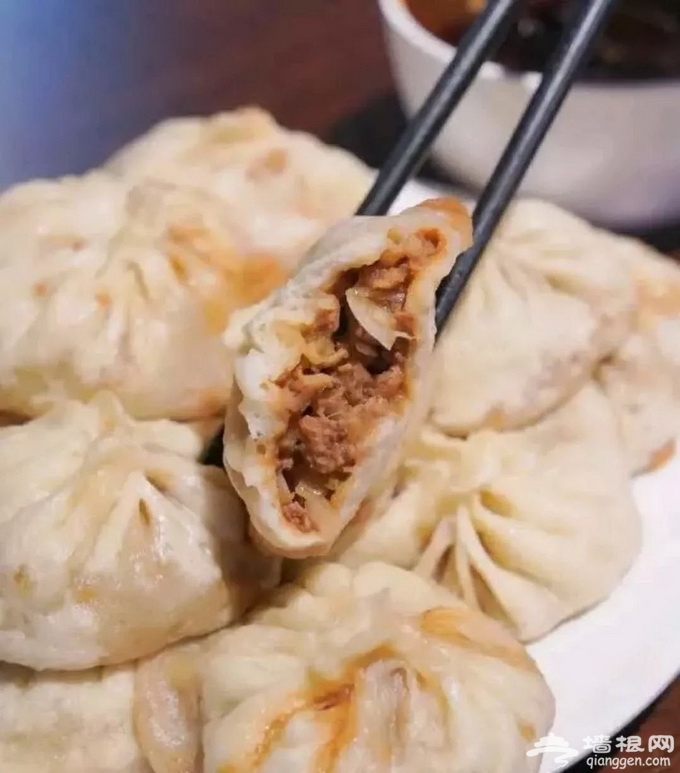 北京“西四包子铺”再现江湖：半斤包子30元 排号取餐严格限购[墙根网]