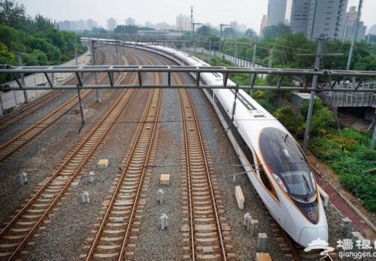 北京有望下月乘高铁去香港：最快9小时即达 票价约为1000元
