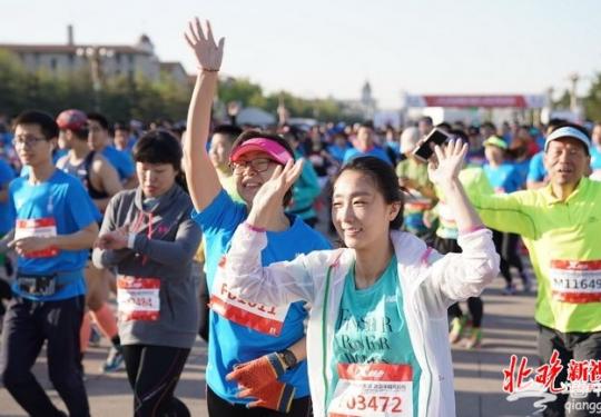 北京马拉松赛本周日开赛 144条公交线路分时避让