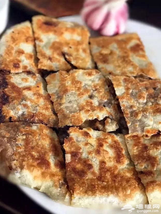 秋天鱼儿最肥美，鱼头泡饼最得人心！[墙根网]