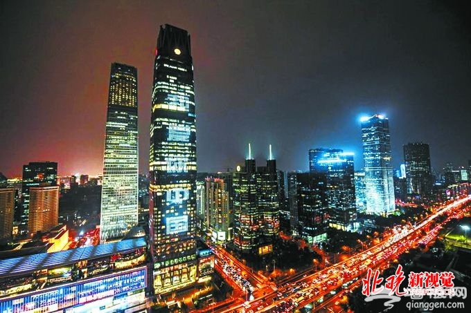 “我爱你中国” 11处形式多样的国庆灯光秀点亮北京夜空[墙根网]