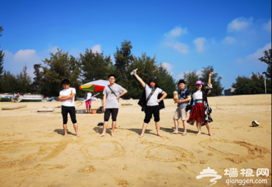 峰程7080全体职员“忙里偷闲”，3晚2日秋旅只为博你一笑[墙根网]