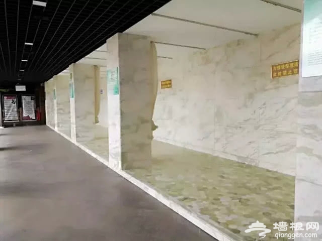 *599元抢温都水城·湖湾酒店东区标间/大床房1晚+温都水城两张两馆通票[墙根网]