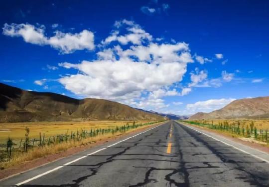 “云中高速”汶马高速即将通车 一路看遍川西美景