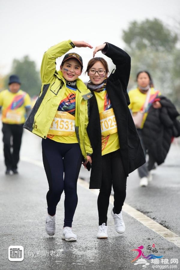 冰天雪地下的热力奔跑 2018诸暨西施马拉松西施故里开跑[墙根网]