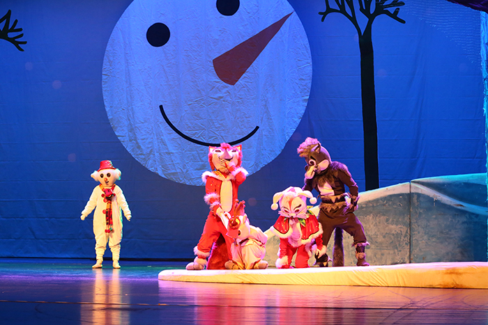1月5日雪景体验式儿童剧《雪孩子》在中国木偶剧院大剧场上演[墙根网]