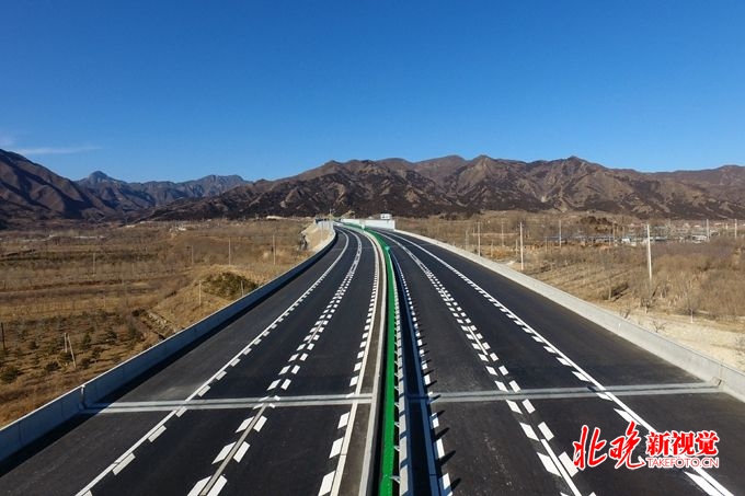 北京首条自行车专用路明年开通，全市高速运营里程达1058公里[墙根网]
