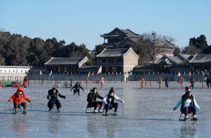今日市属公园及园博馆迎客18万人 自然冰雪活动项目全部开启[墙根网]