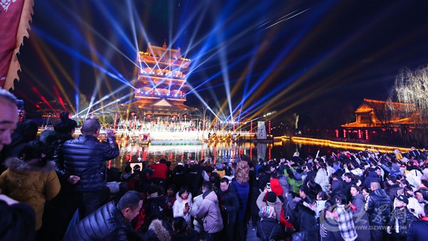 2019台儿庄古城新春花灯会正式开启[墙根网]