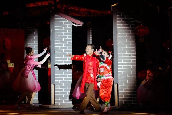2019台儿庄古城新春花灯会正式开启[墙根网]
