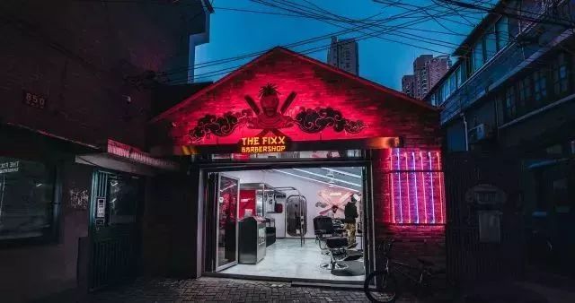 上海这条120岁陕西北路变身“新网红”，集齐古宅、潮店、老字号召唤你[墙根网]