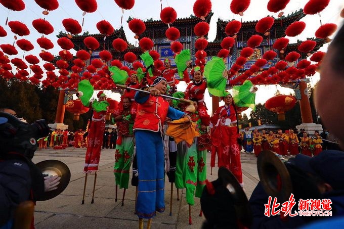 北京地坛龙潭两大传统庙会今日开幕网红文创民俗冰雪等您来