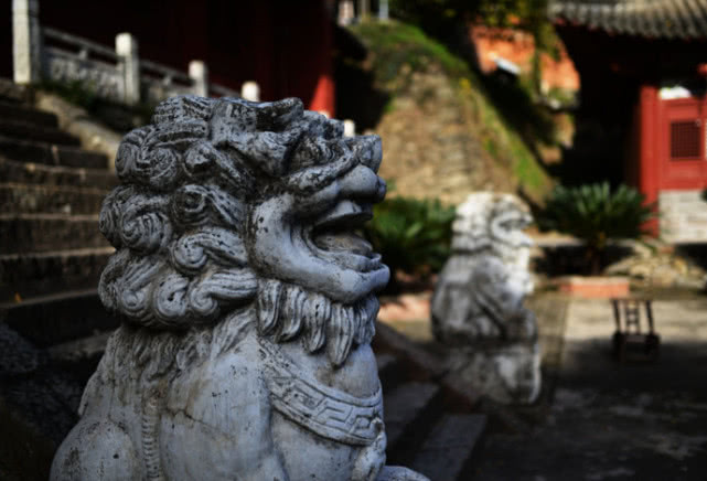 北京一神秘寺庙：500年来不开门，不受香火，僧人们却不愁吃喝[墙根网]