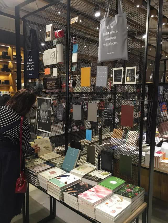 北京PAGEone书店和单向空间这两家书店，你一定要趁着年轻去一次！[墙根网]