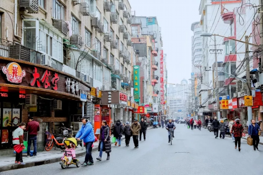 带上这份地铁人民广场站逛吃指南，每个出口都有精彩[墙根网]