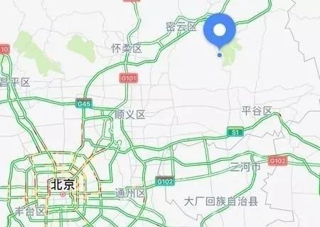 突发！密云平谷交界处山林起火，火借风势，浓烟滚滚[墙根网]