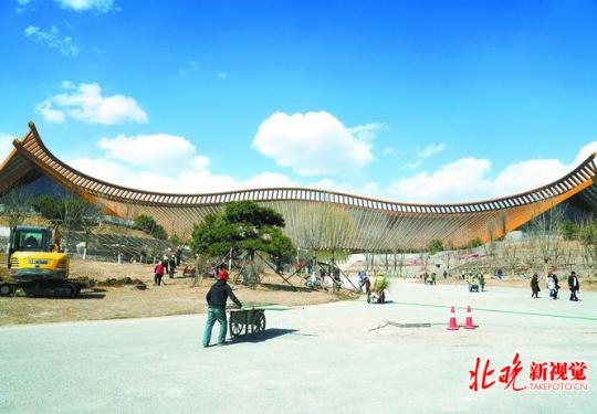 探秘世园会中国馆：感受千年煻花技艺 赏稀有北京无喙兰