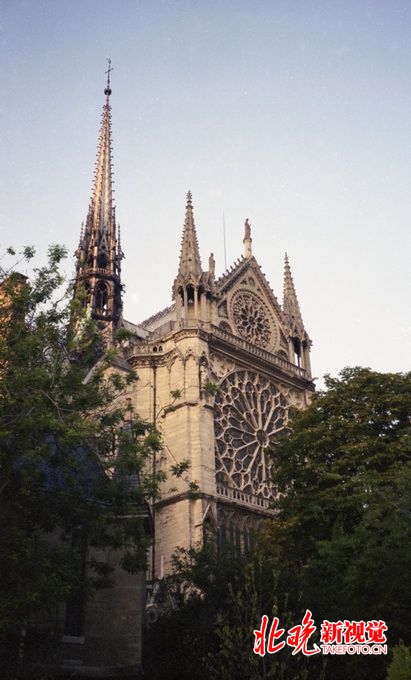 法语音乐剧《巴黎圣母院》20周年纪念版首次来华 本周六开票