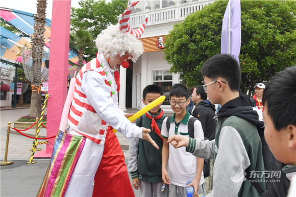 华侨城文化旅游节启动，上海欢乐谷五一期间精彩不断[墙根网]