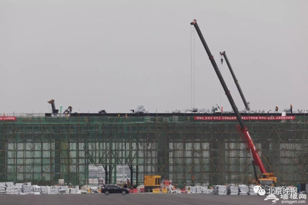 北京大兴机场高速本月底建成！ETC全覆盖，航拍大片来了[墙根网]