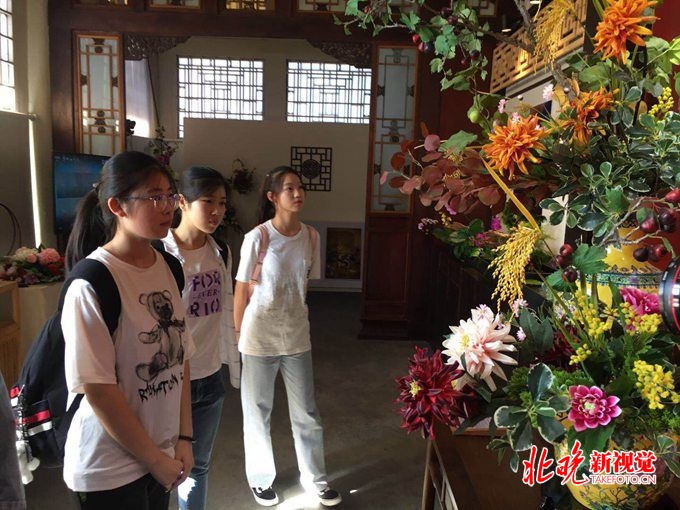 颐和园传统插花展今起开展 展览截止到10月15日[墙根网]