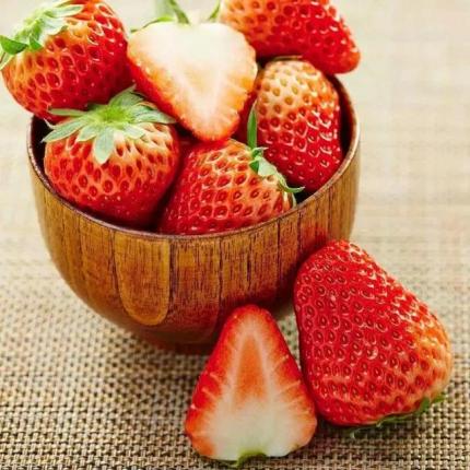 【昌平·北七家·草莓采摘】农家人草莓园78元/两大一小/两大两小（含三斤草莓），周末节假日通用