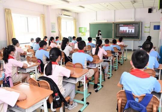 北京开学时间定了！中小学、幼儿园、高等学校分批报到